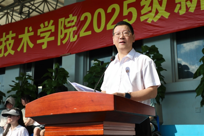 郑信军.jpg