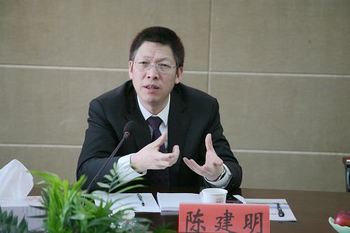 瑞安市委书记陈建明市长李无文一行来我院参观考察