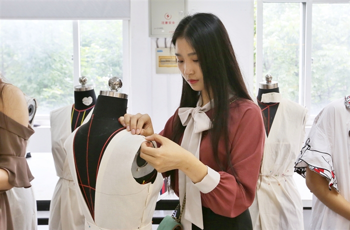 微信图片_20190721105257.png 微信图片_20190721105257.png