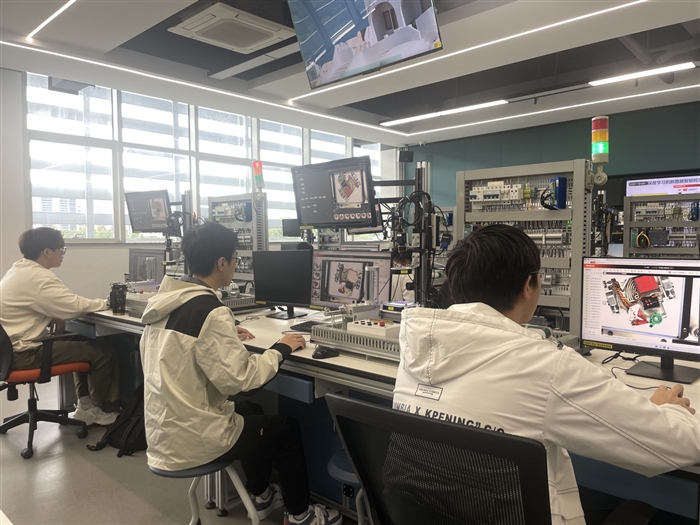 微信图片_2025-11-17_160515_402.jpg 微信图片_2025-11-17_160515_402.jpg