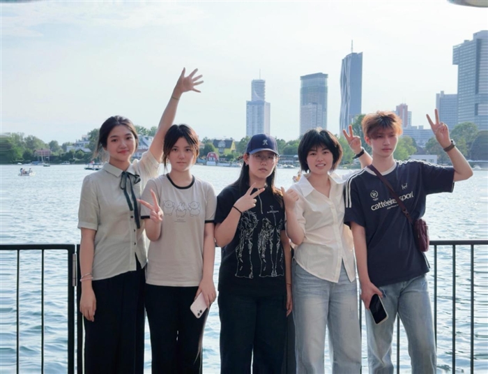 图片2.png 图片2.png